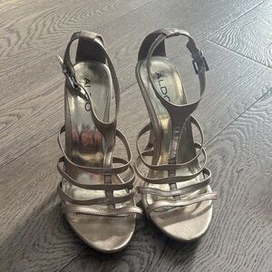 Aldo Metallic gold Strappy Heels size 7